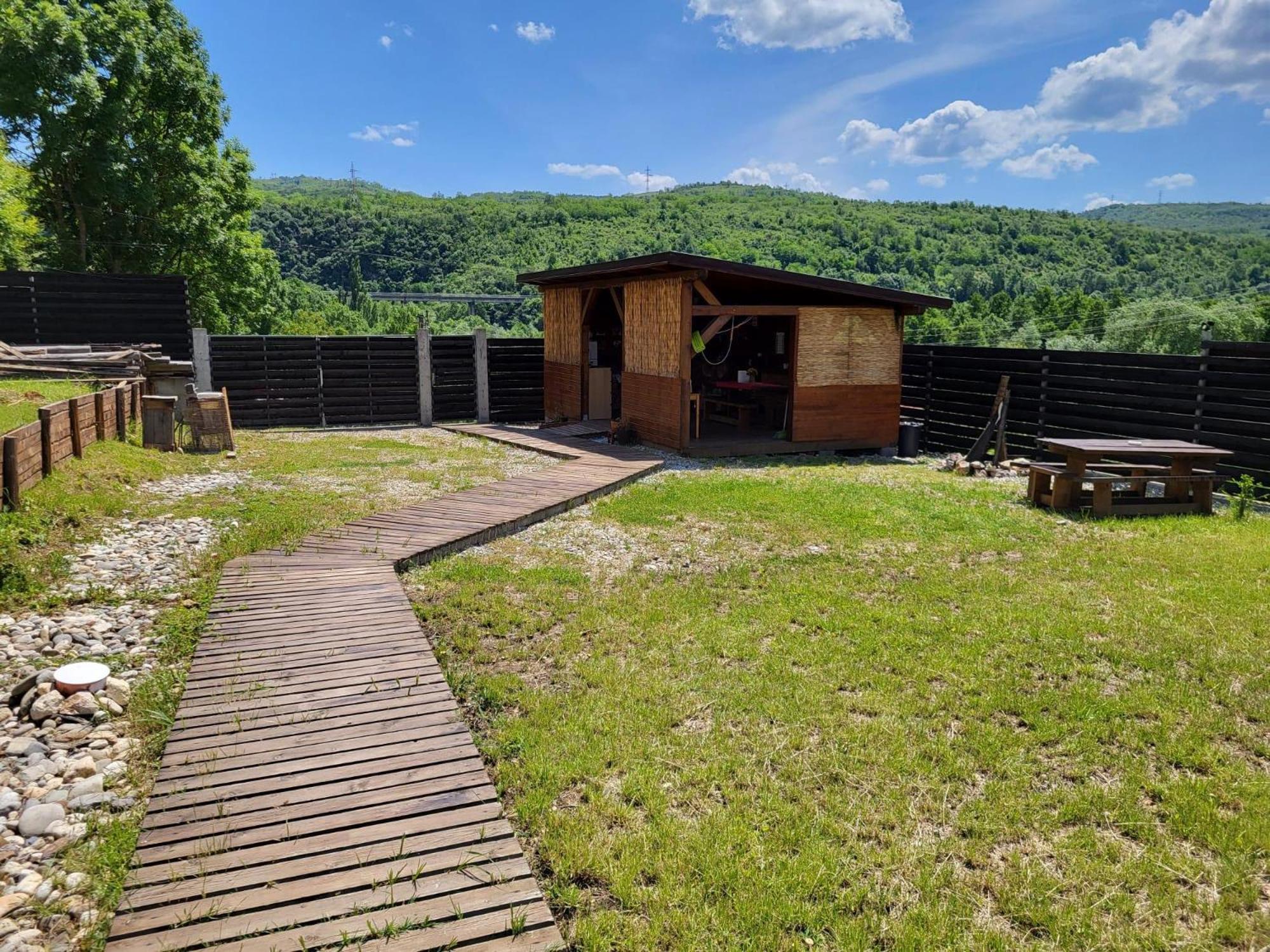 Casa Brankat Villa Crasova Exteriör bild